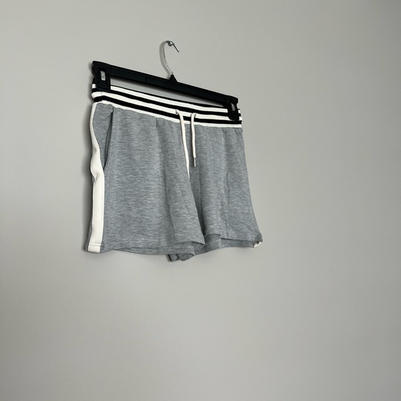 Anthropologie Comune Ramona Strip shorts - Picture 2 of 4